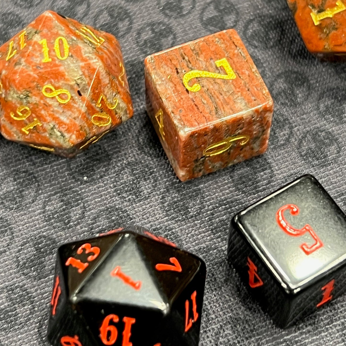 Beadle & Grimm's Rogue Anniversary Dice Set