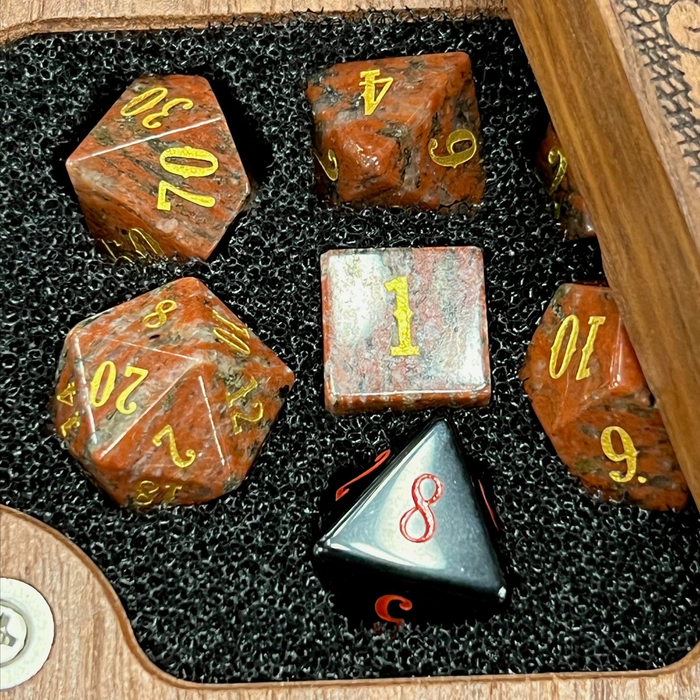 Beadle & Grimm's Rogue Anniversary Dice Set