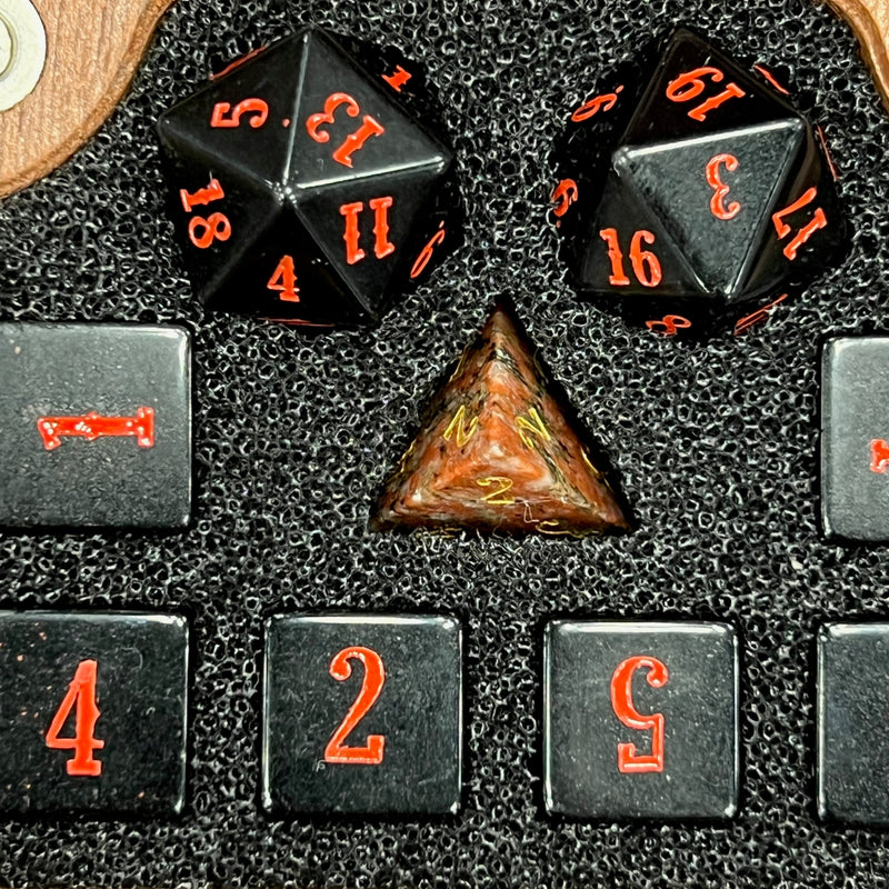 Beadle & Grimm's Rogue Anniversary Dice Set